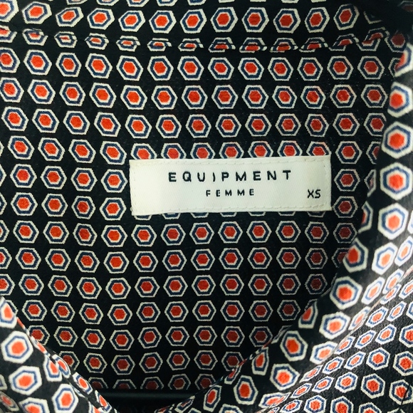 Equipment Silk Red Dot Button Down XS - Picture 3 of 6
